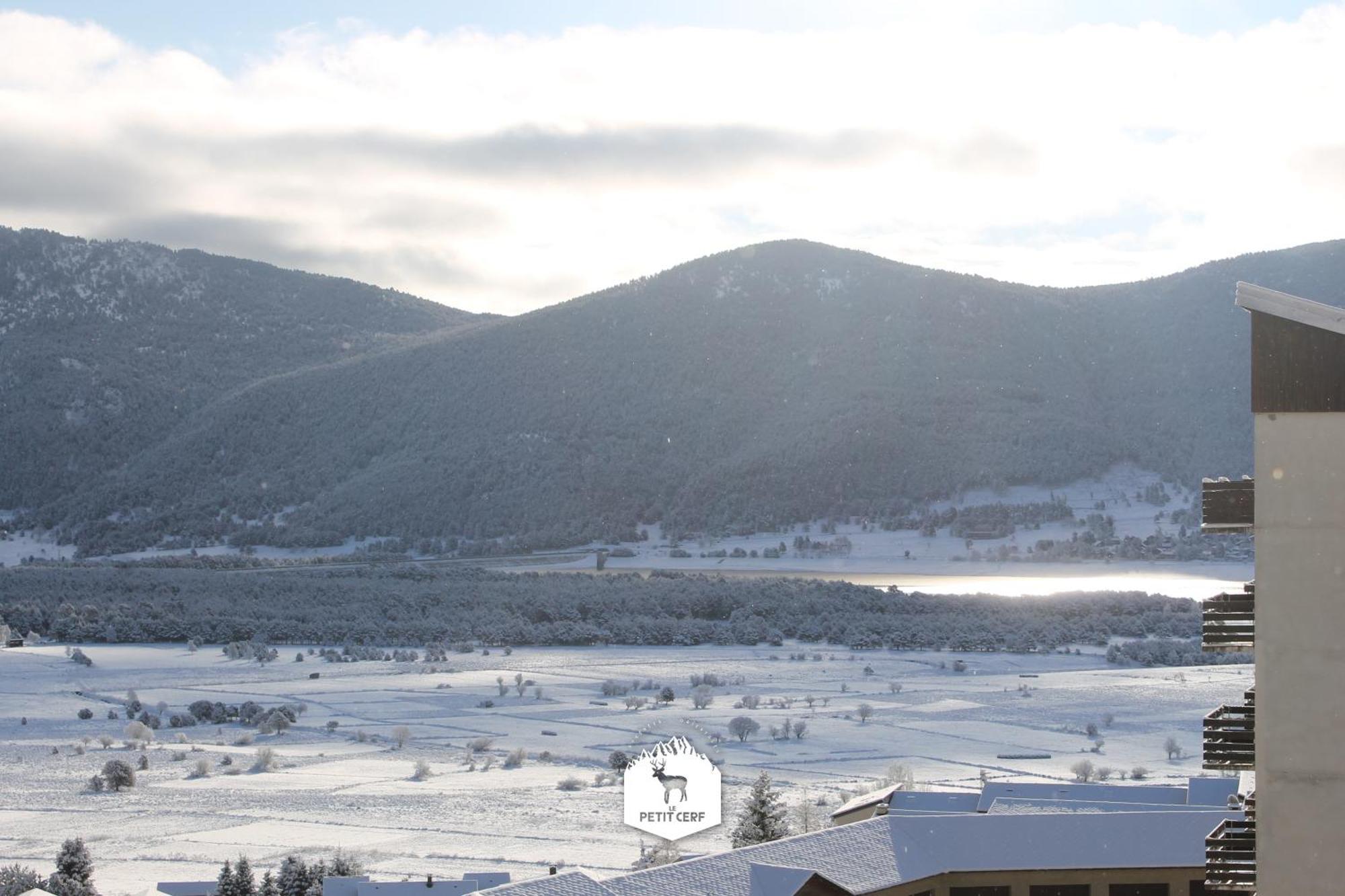 Le Petit Ours & Le Petit Cerf - Studios Vue Lac & Montagnes Лез-Англь Экстерьер фото
